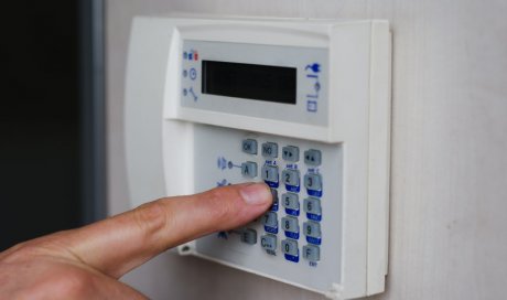 Installation de système d'alarme de maison connectée à Talant